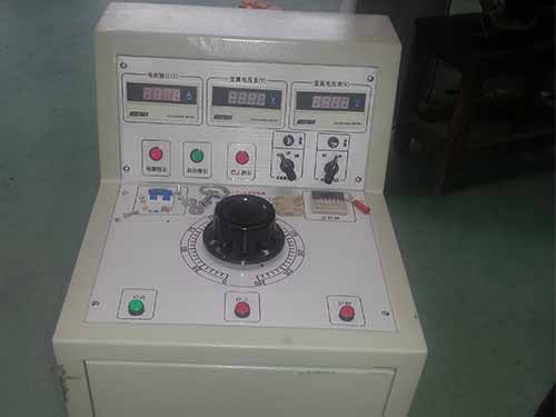 大電流發(fā)生器